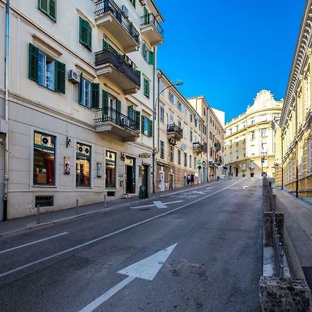 Stay In Apartment Rijeka Exterior foto